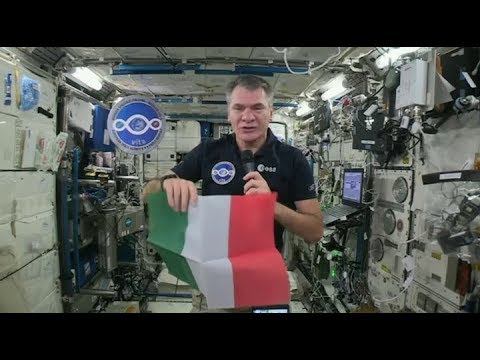 Paolo Nespoli chiama il Presidente della Repubblica Sergio Mattarella