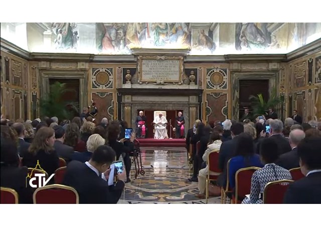 Pope: protecting children in the digital world top priority