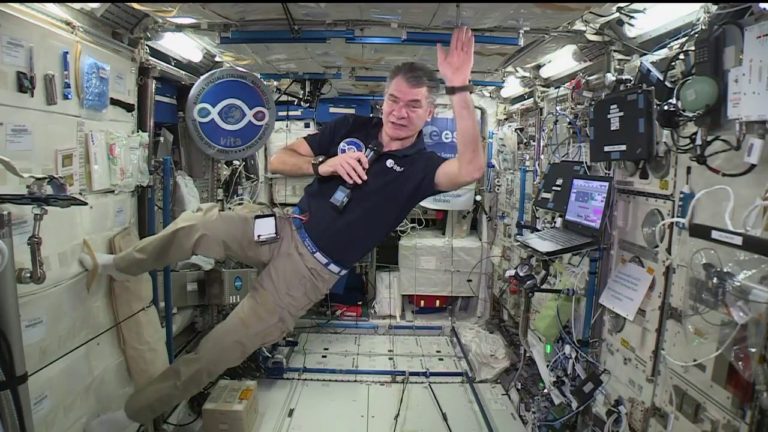 ESA Astronaut Discusses Life in Space with Aspiring Students