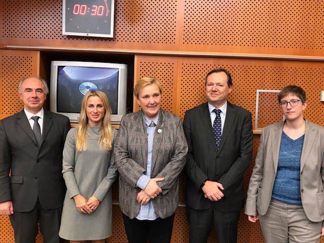 Hot news from Brussels: EU negotiators have agreed to end un…