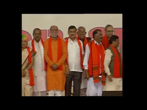 PM Modi attends sworn in ceremony of Vijay Rupani CM of Gujarat