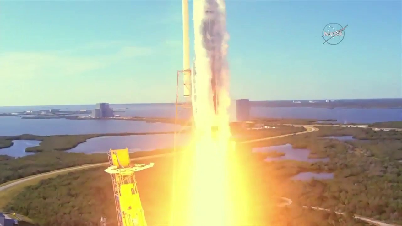Liftoff! SpaceX Cargo Mission Heads to the International Space Station