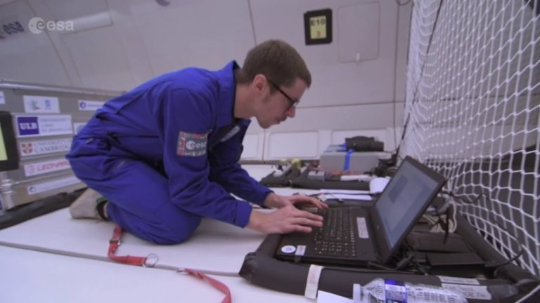 Fly Your Thesis! 2017 – PACMAN