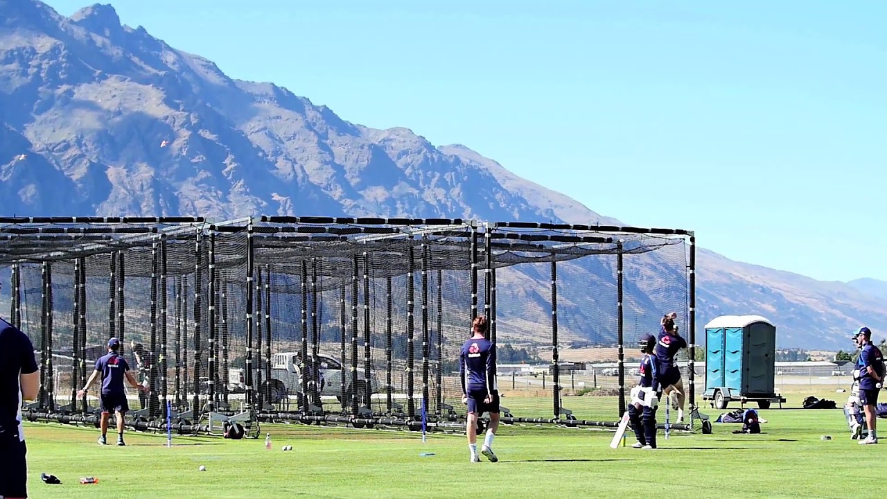 England trains in Queenstown