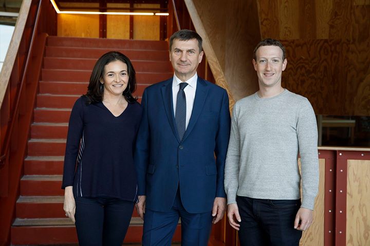 When Mr  #DigitalSingleMarket meets Mr & Ms Facebook. 

Vice…