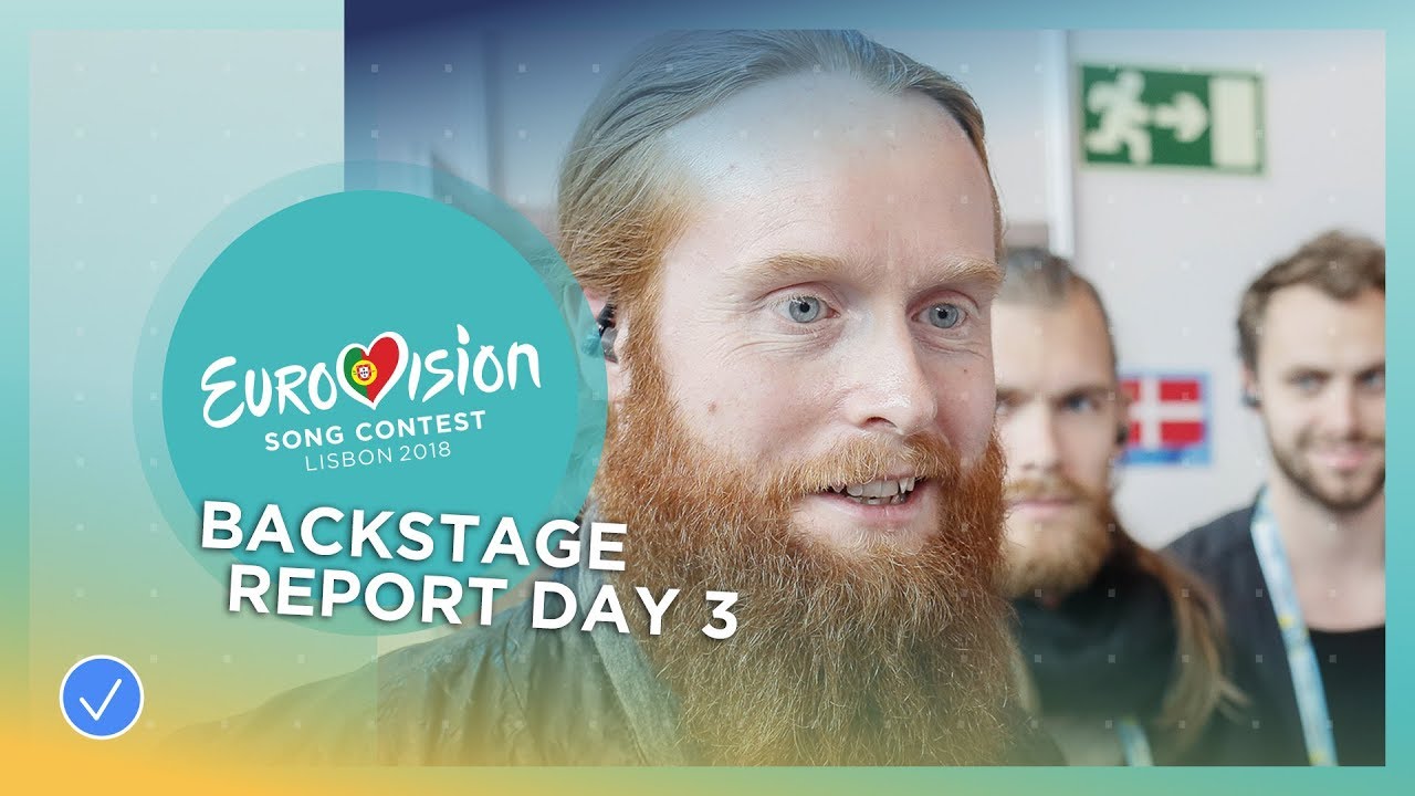 Backstage Report Day 3: All about clothing!