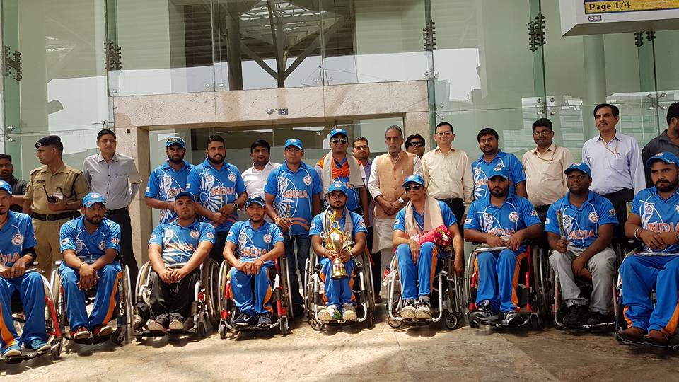 Victorious Indian Wheelchair Cricket Team Meets Shri Thaawarchan…