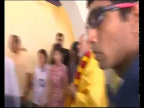 PM Modi visits Sri Maramman Temple in Singapore