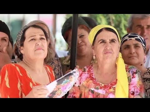 Mobile theatre promotes formal employment in Tajikistan