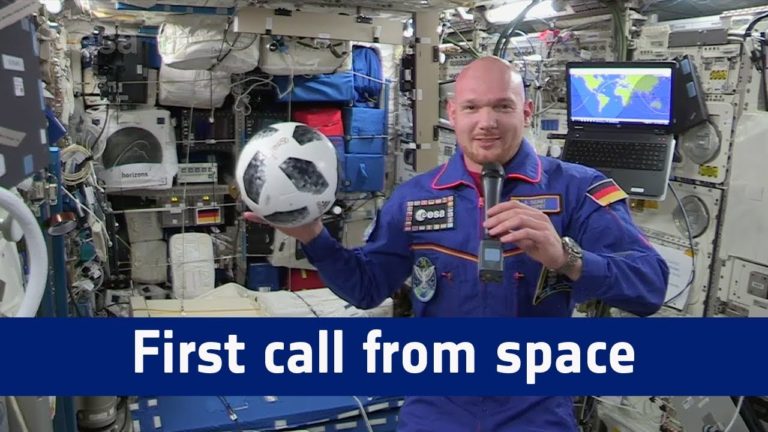 Horizons mission – First call from space