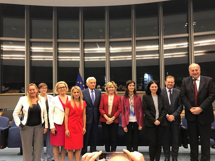 Last night, EU negotiators have agreed on the new telecom ru…