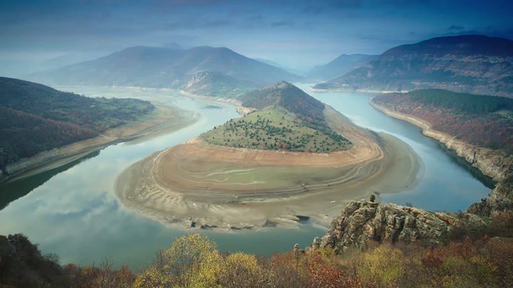 New telecom rules, free flow of data or updated rules for TV…