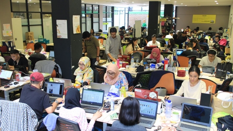 Paving the Way for a Thriving Digital Economy in Indonesia