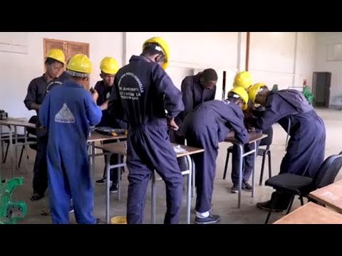 Vocational training gives young people in Madagascar a way out of gang…