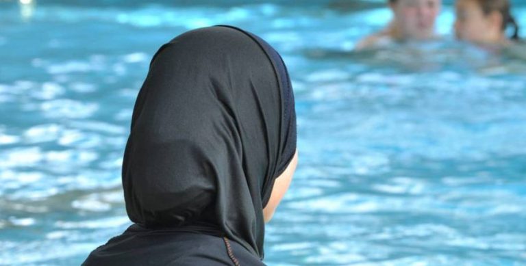 Islamic Vs. European Civilizations: The REASON UN Slammed France