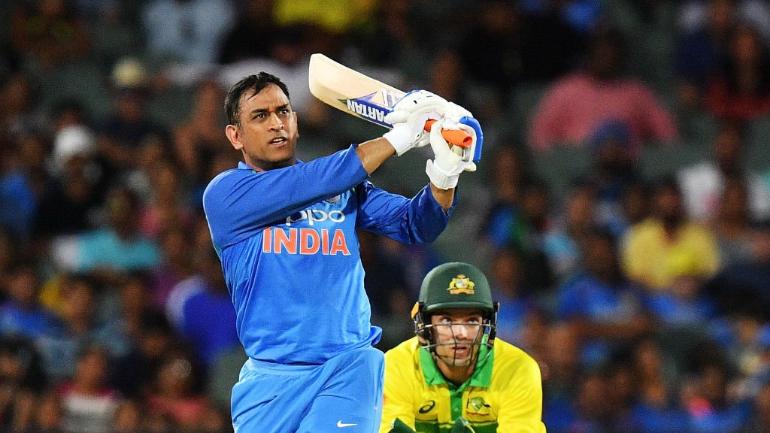 MS Dhoni is once in a 40 Years Player : Ravi Shastri