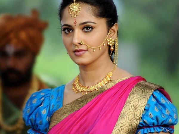 Anushka Shetty Hot and Bold Pictures