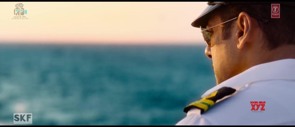 It’s a Wrap from the sets of Bharat